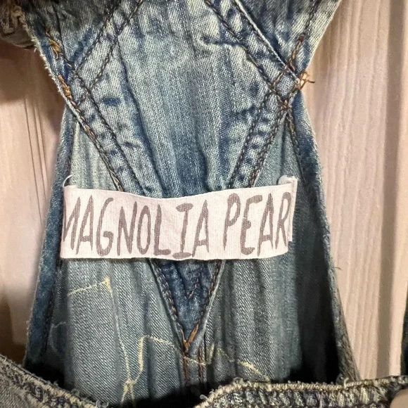 Magnolia Pearl Distressed Floral Denim Jumpsuit appliqué one size OSFM - Picture 2 of 11